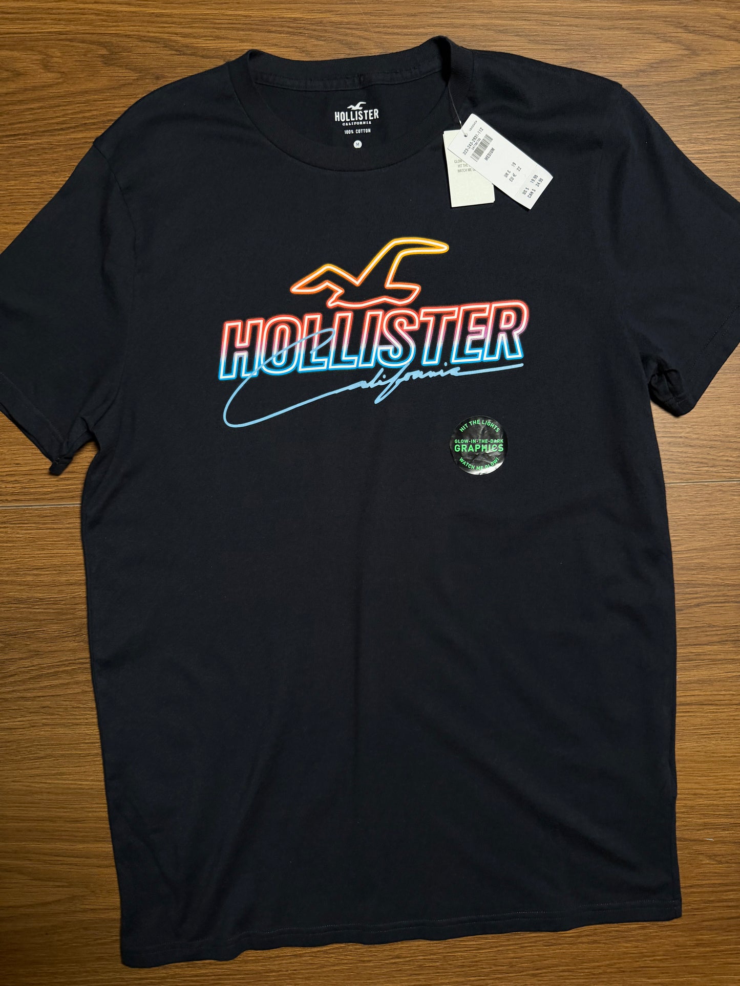 Hollister T-Shirt
